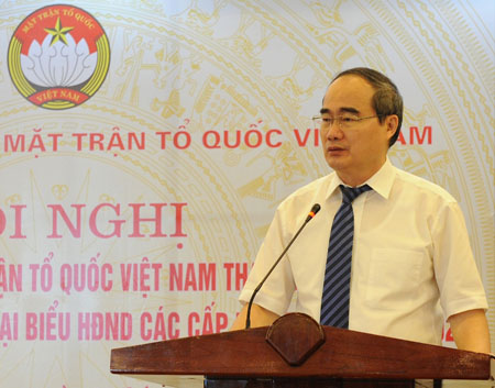 Chủ tịch Ủy ban Trung ương MTTQ Việt Nam Nguyễn Thiện Nhân phát biểu chỉ đạo tại Hội nghị.